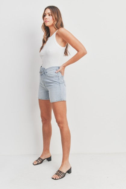 Criss Cross Short