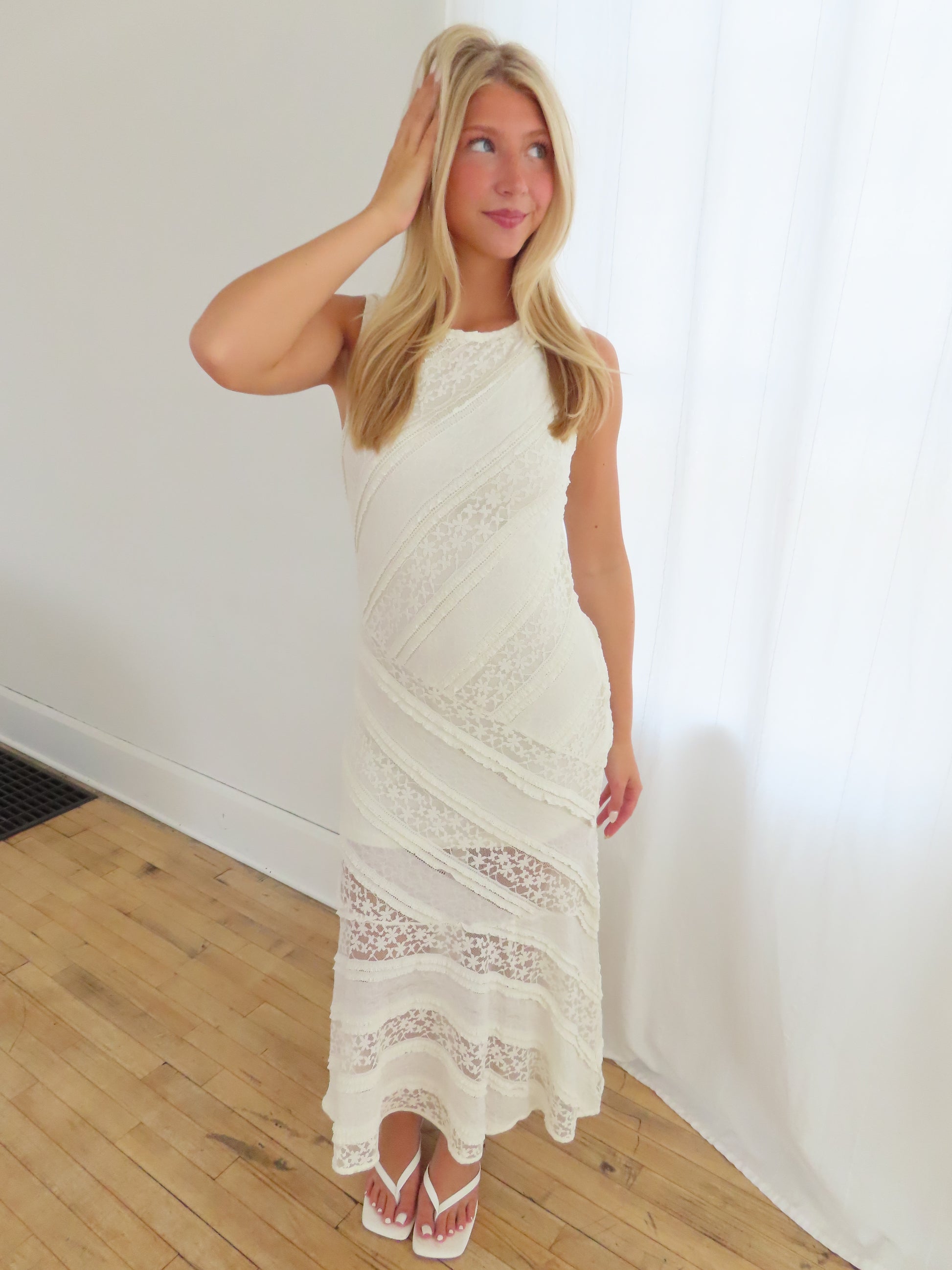 Iris Maxi Dress – BettyJo's Boutique Iris Maxi Dress – BettyJo's Boutique