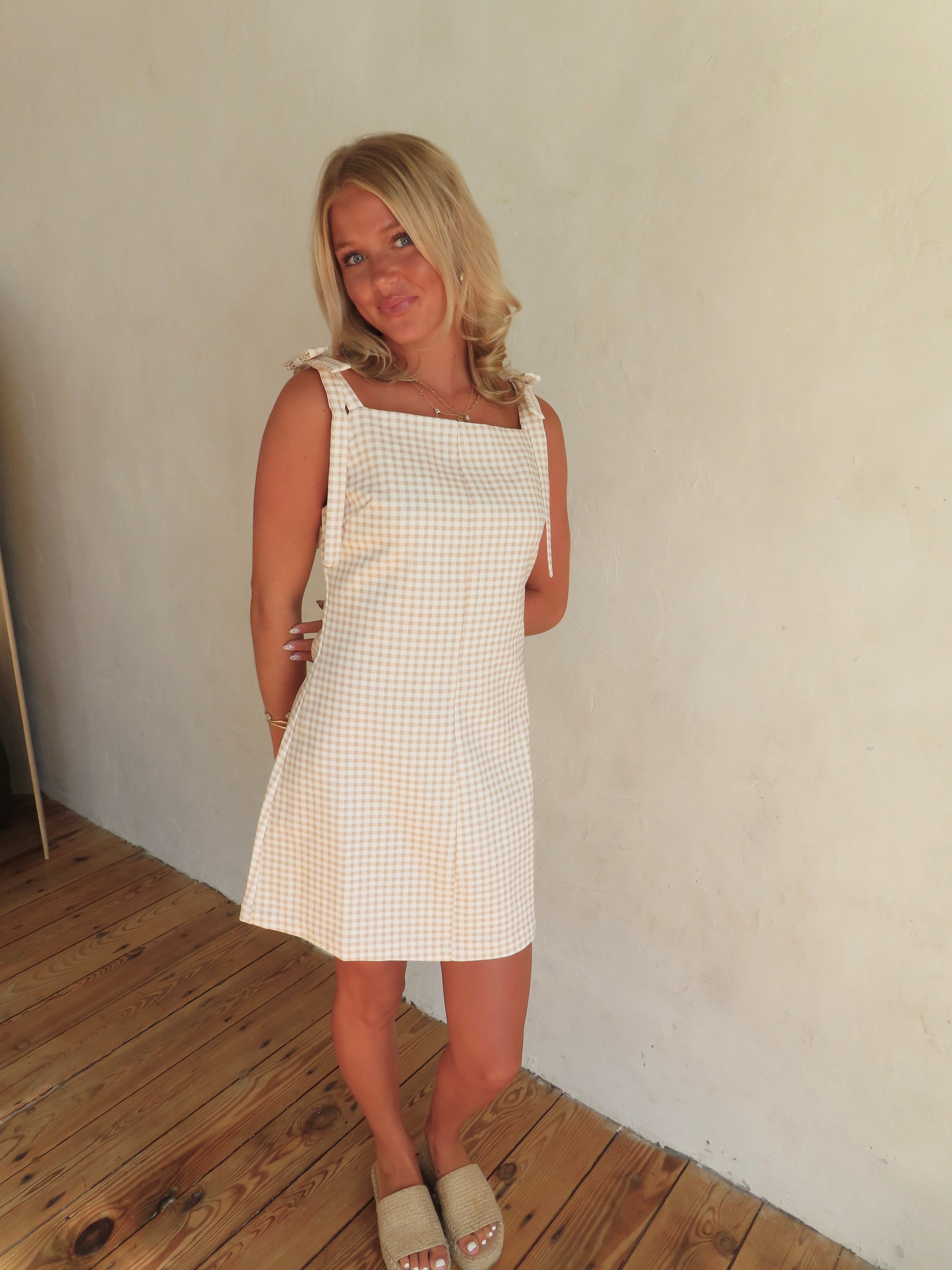ワンピース betty layered dress beige NEW---NO.321 Women's Butterfly Sleeve Square Neck Tiered