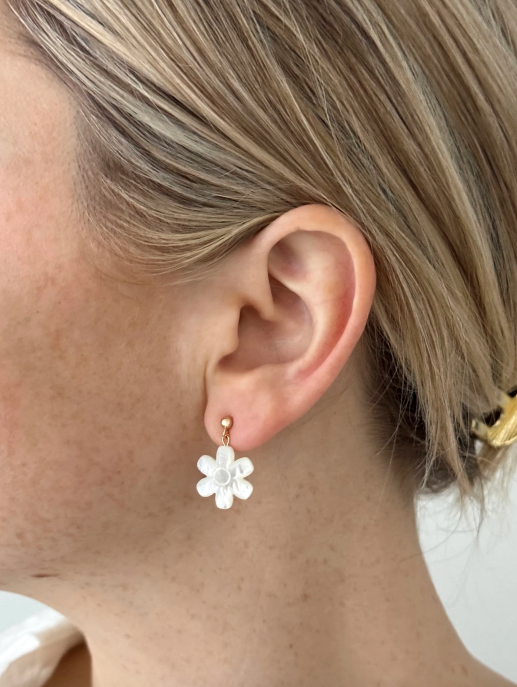 ALV Jewels Mini Daisy Studs